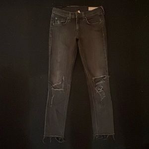 Rag & bone ankle skinny jeans with holes at knees. Size 25